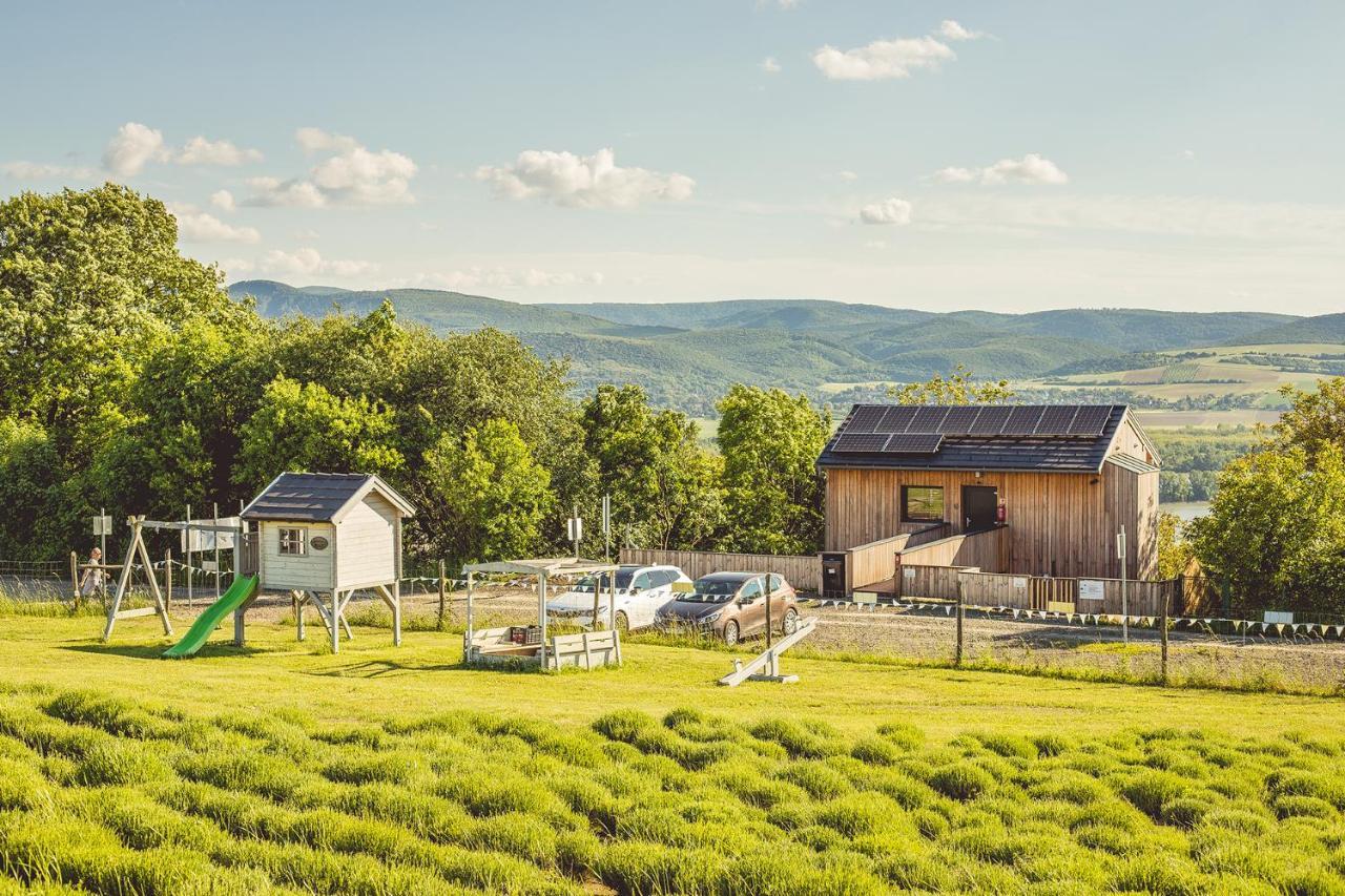 Natura Hill Panzio & Slow Food Fine Bistro Otel Zebegény Dış mekan fotoğraf